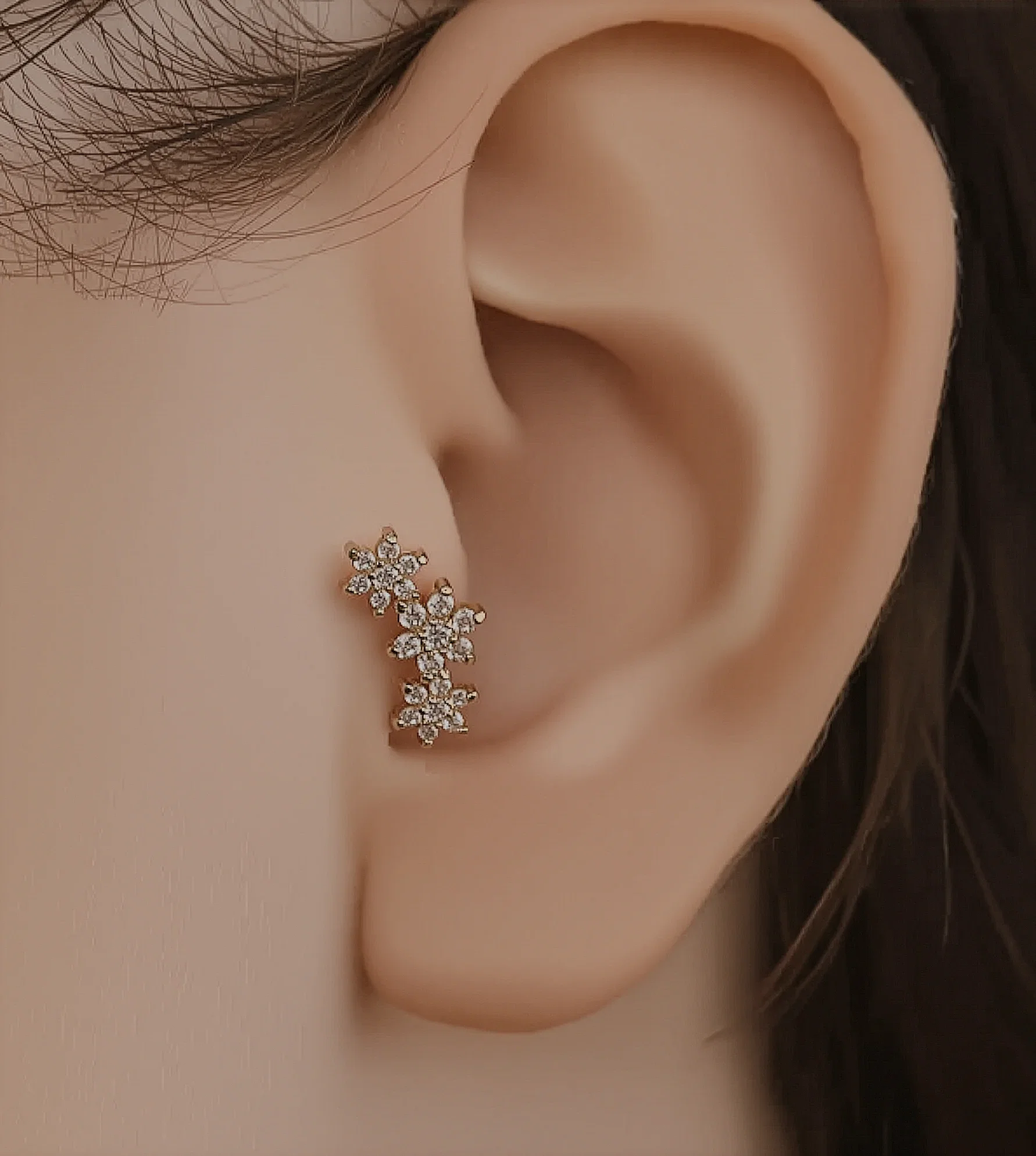 Taşlı Üç Çiçek Piercing (Tragus)