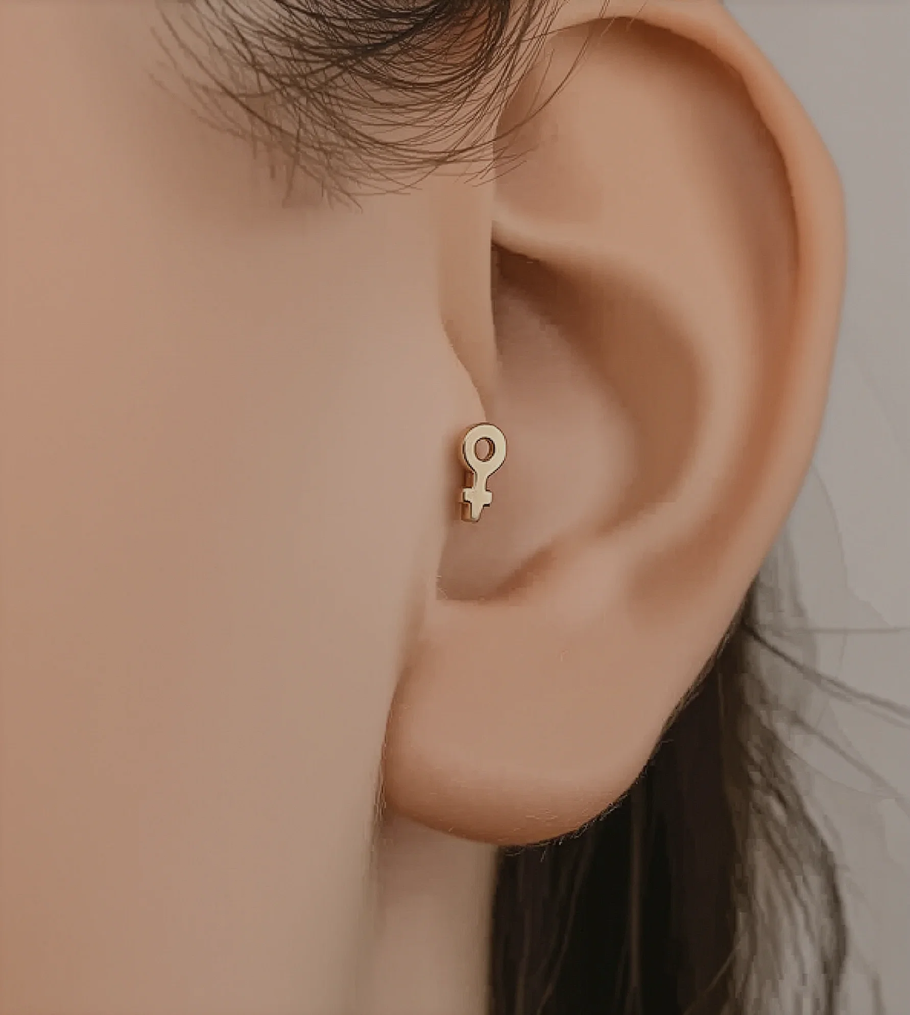 Venüs Piercing (Tragus)